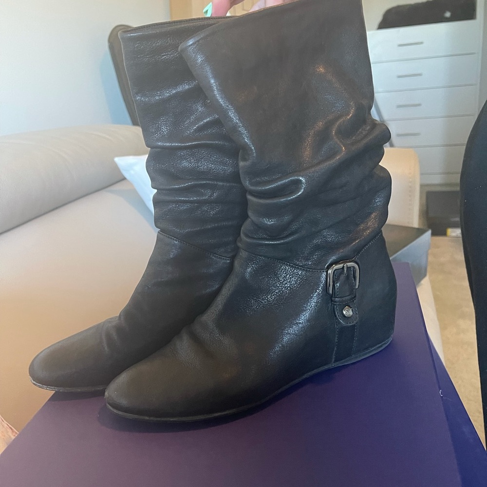 Stuart Weitzman boots - Picture 3 of 5